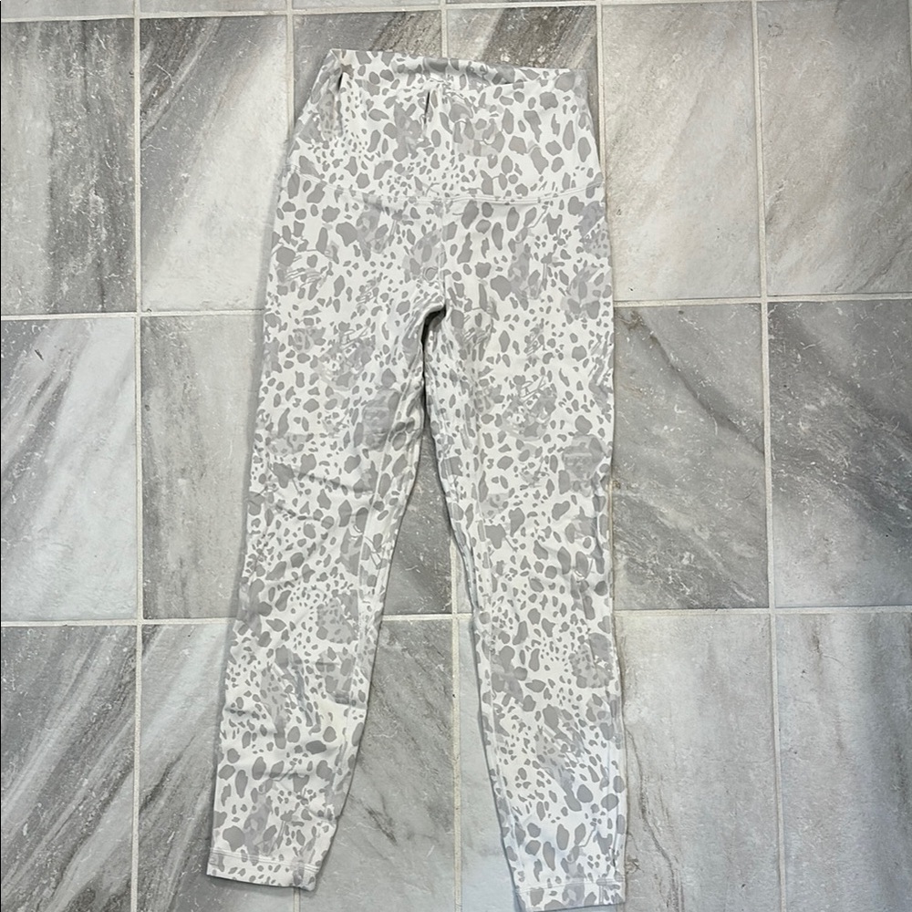 Align High Rise 25” in Cheetah Camo Antique 6